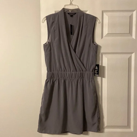 Express Dress 👗 brand new with tag size M - Picture 1 of 11